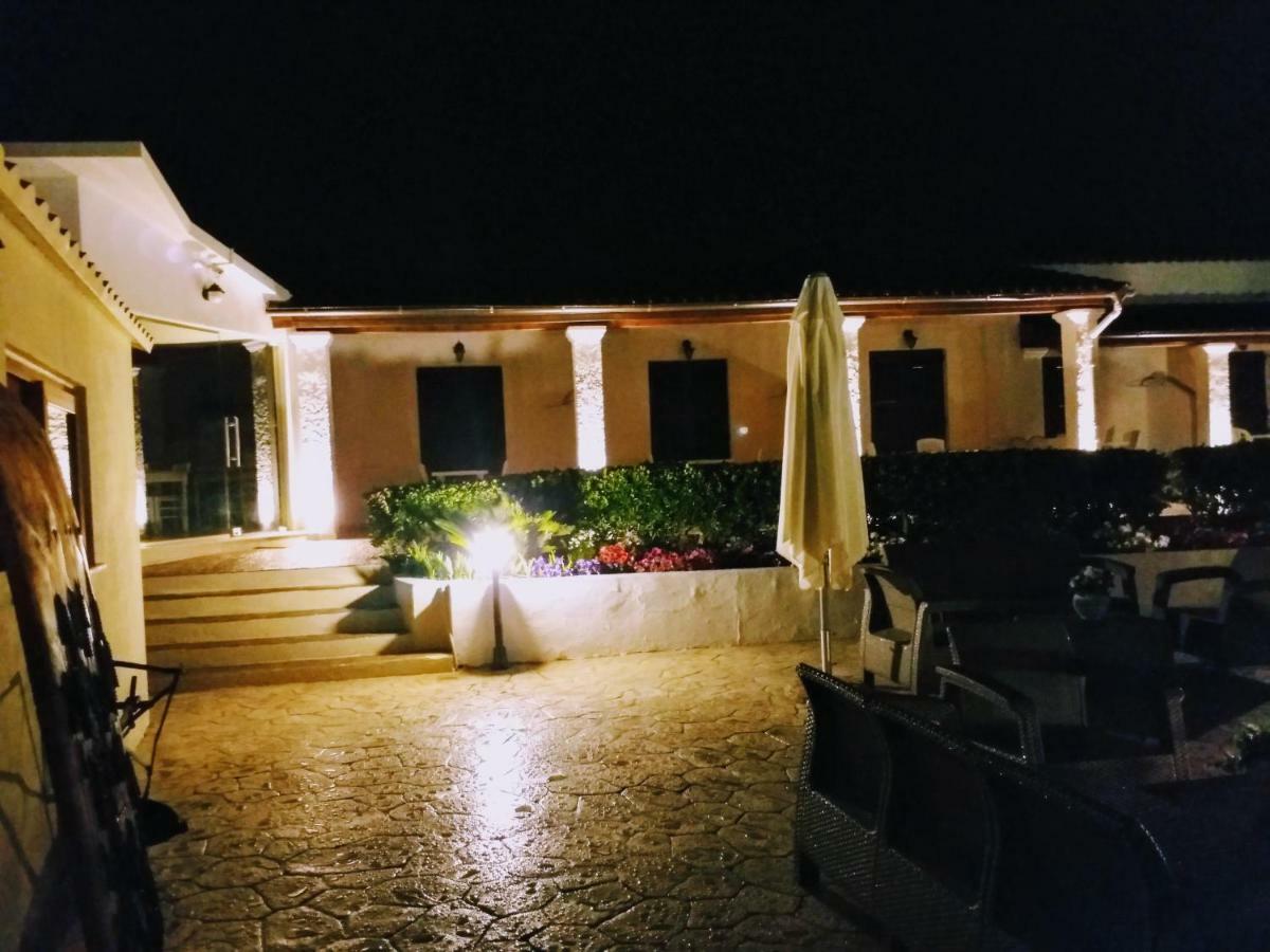 Resort Summer Wine Friendly
