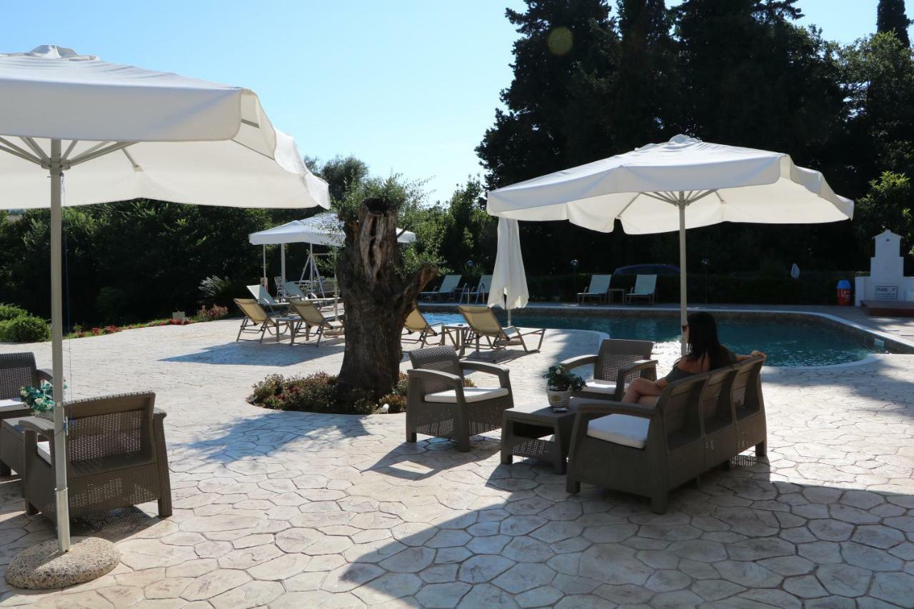 Resort Summer Wine Friendly