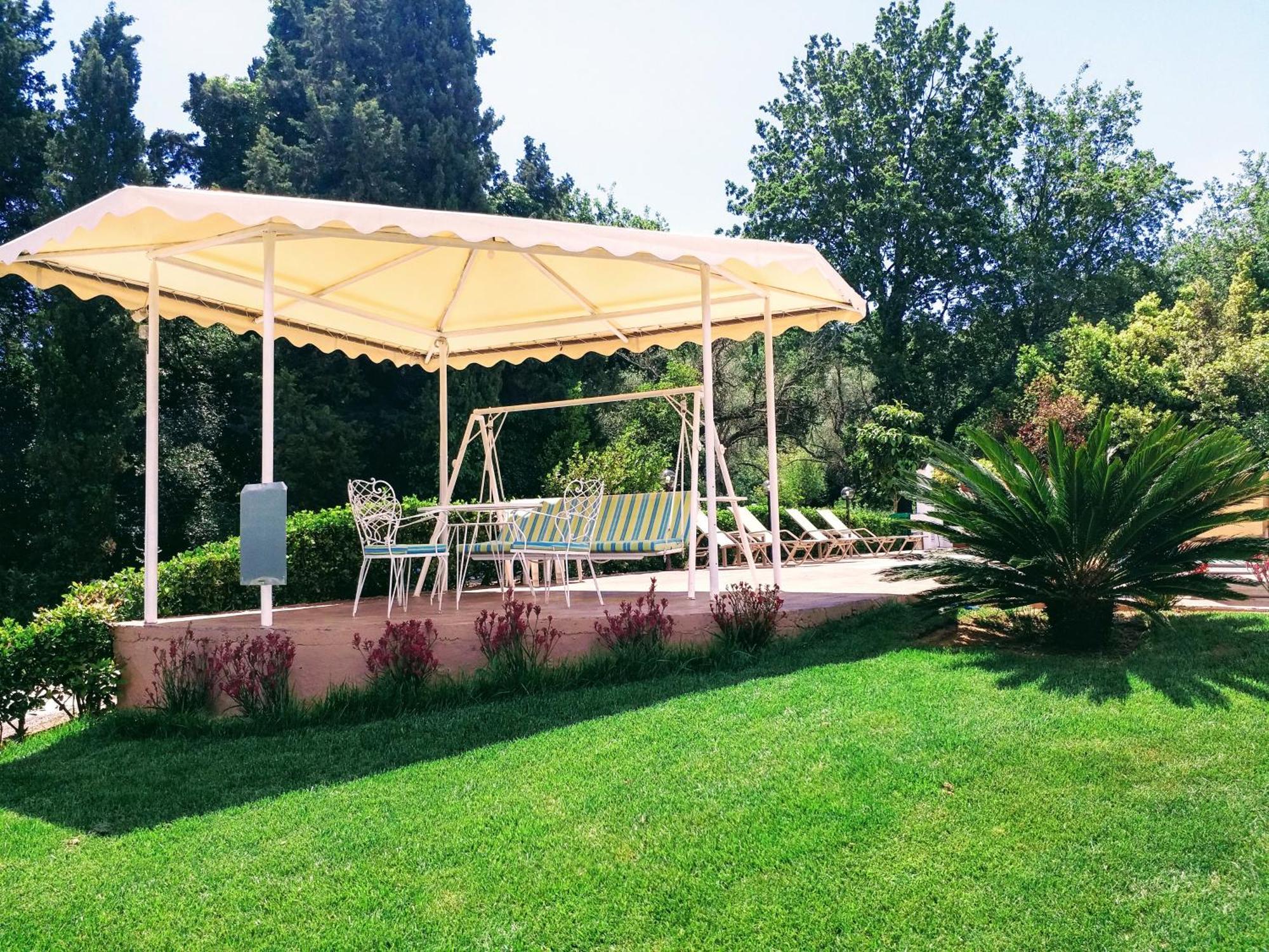Resort Summer Wine Friendly